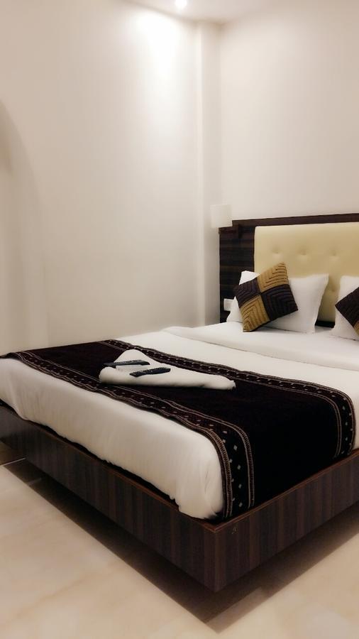 Hotel Golden City Мумбаи Экстерьер фото